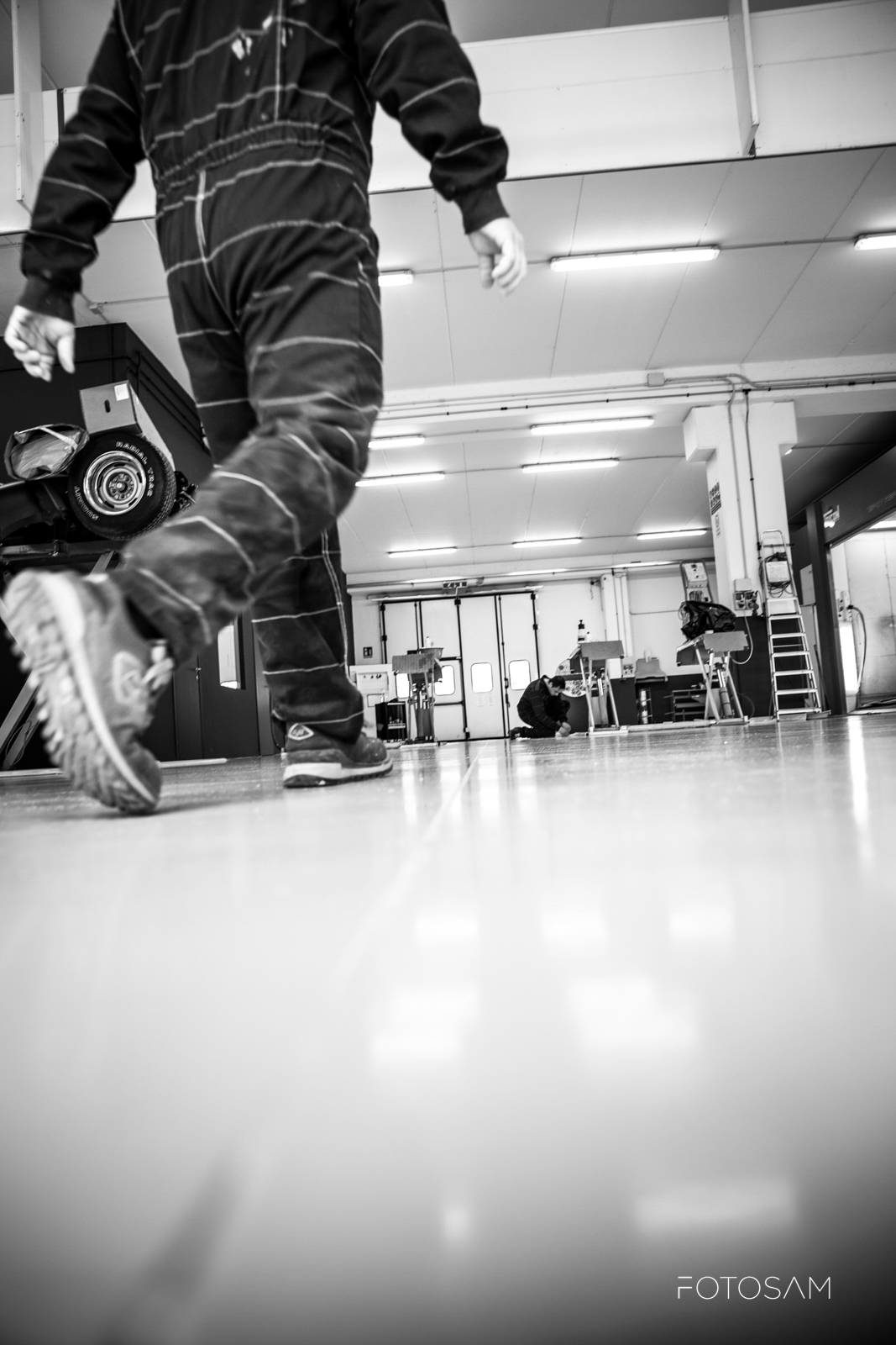 foto-reportage-aziendale-in-carrozzeria