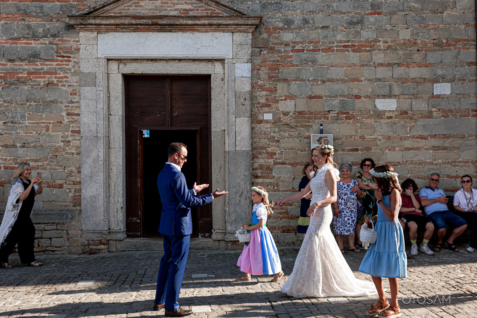 incontro tra gli sposi