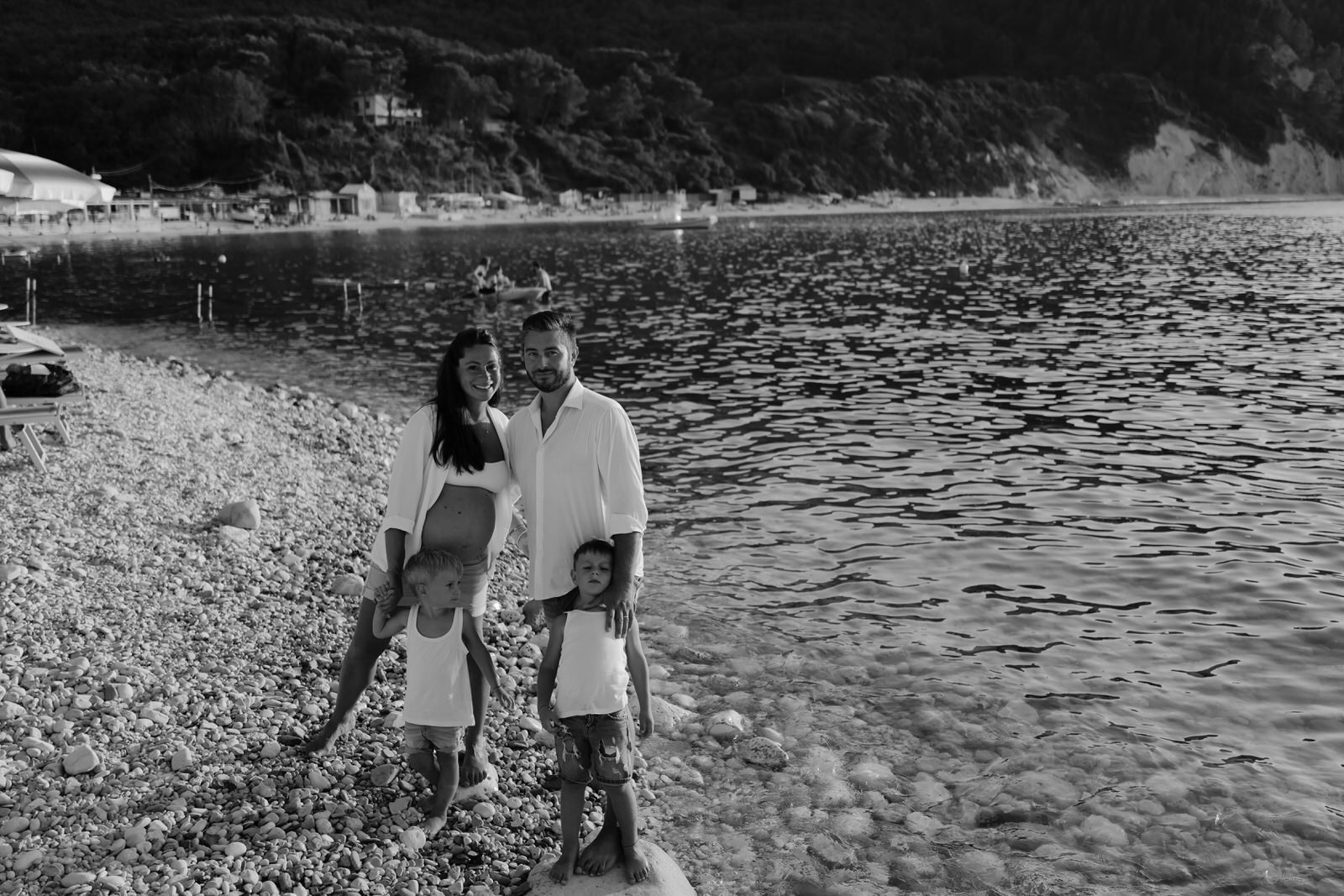 mamma-papa-con-due-bambini