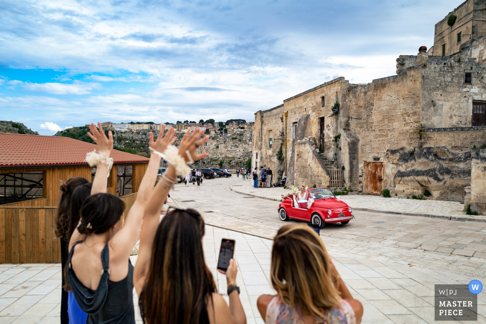 Sposa in 500 cabrio.