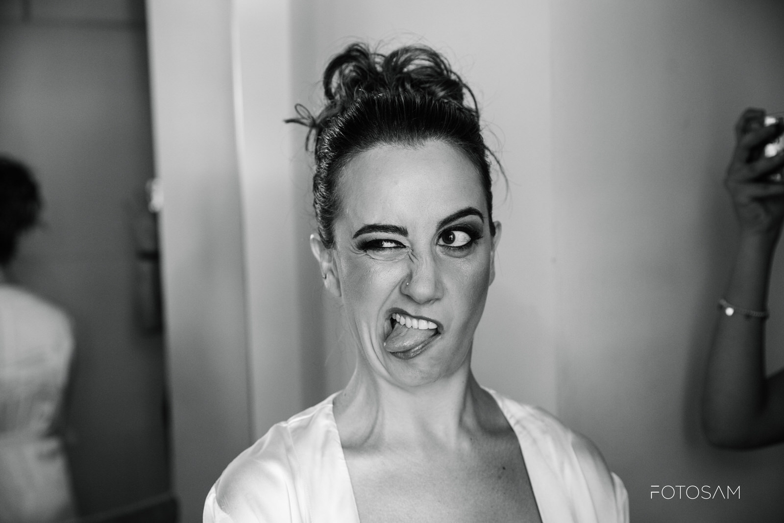 sposa-fa-una-faccia-buffa